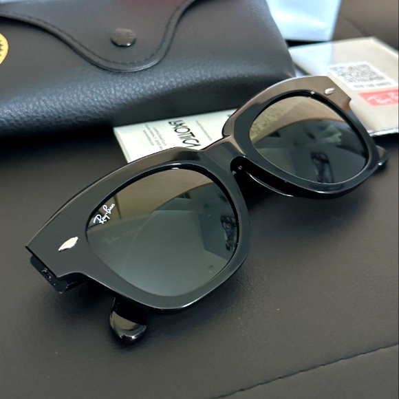 LIKE NEW RayBan State Street RB2186 Black Ray ban sunglasses - Picture 5 of 16